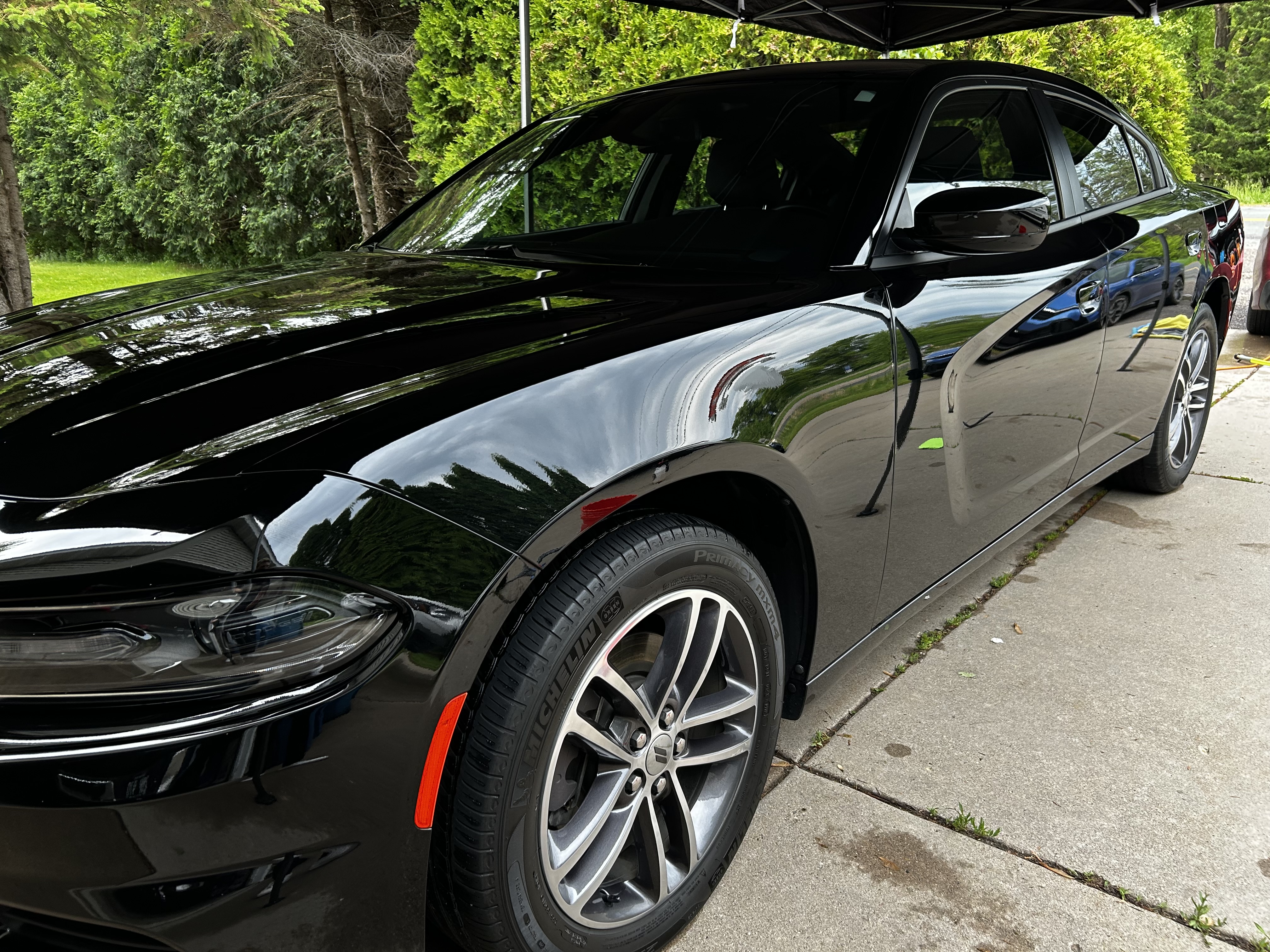 GrandVista charger detail